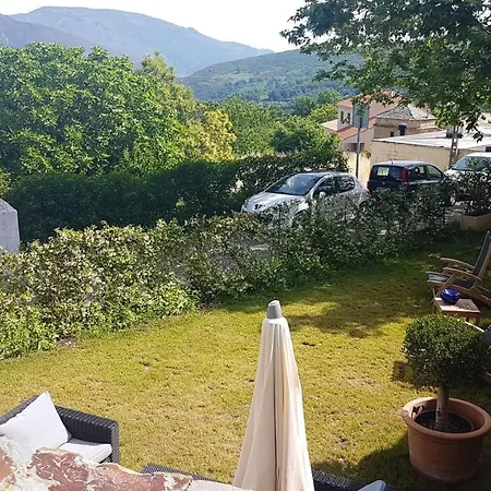 Maison D'une A Avec Magnifique Vue Sur La Montagne Jardin Clos Et Wifi A 20 Km De La Plage * Rutali