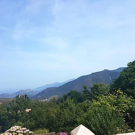 Дом отдыха Maison D'une A Avec Magnifique Vue Sur La Montagne Jardin Clos Et Wifi A 20 Km De La Plage Rutali